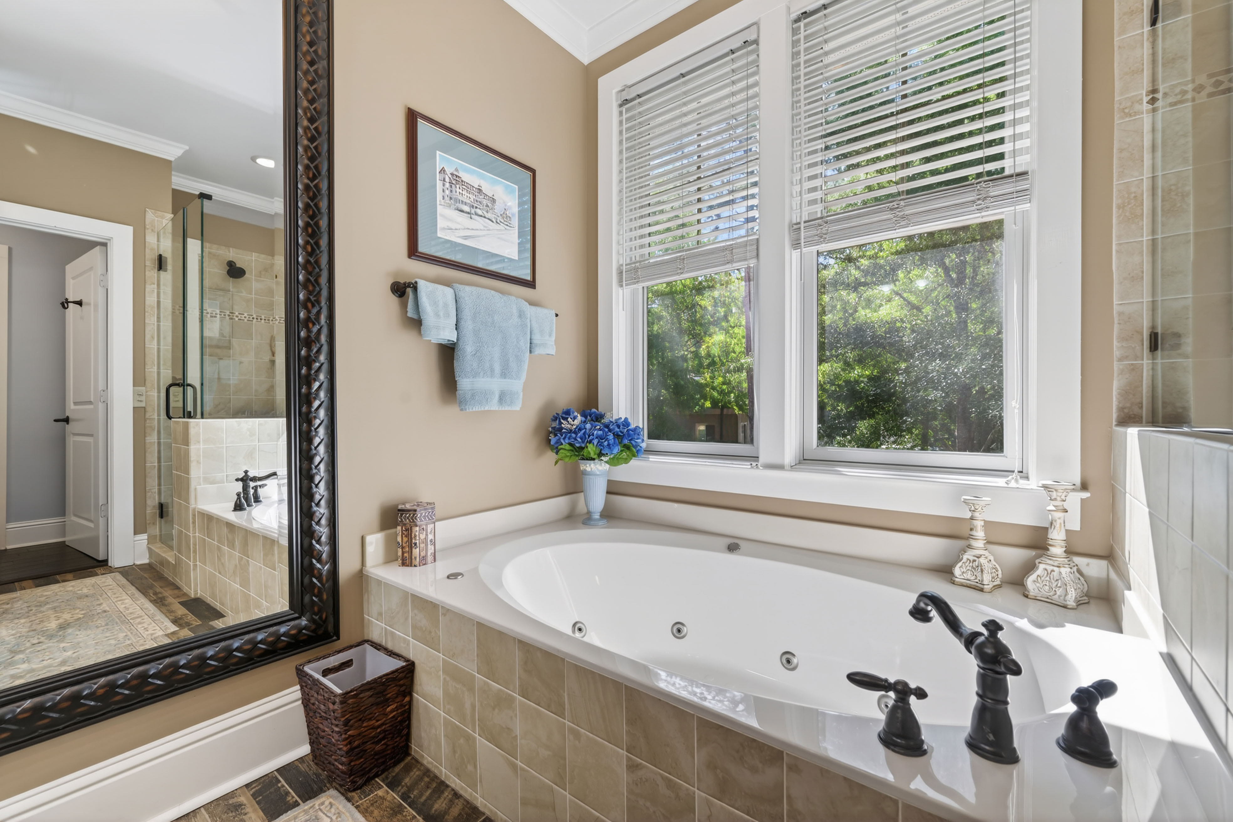 1040E Tailwater image 24